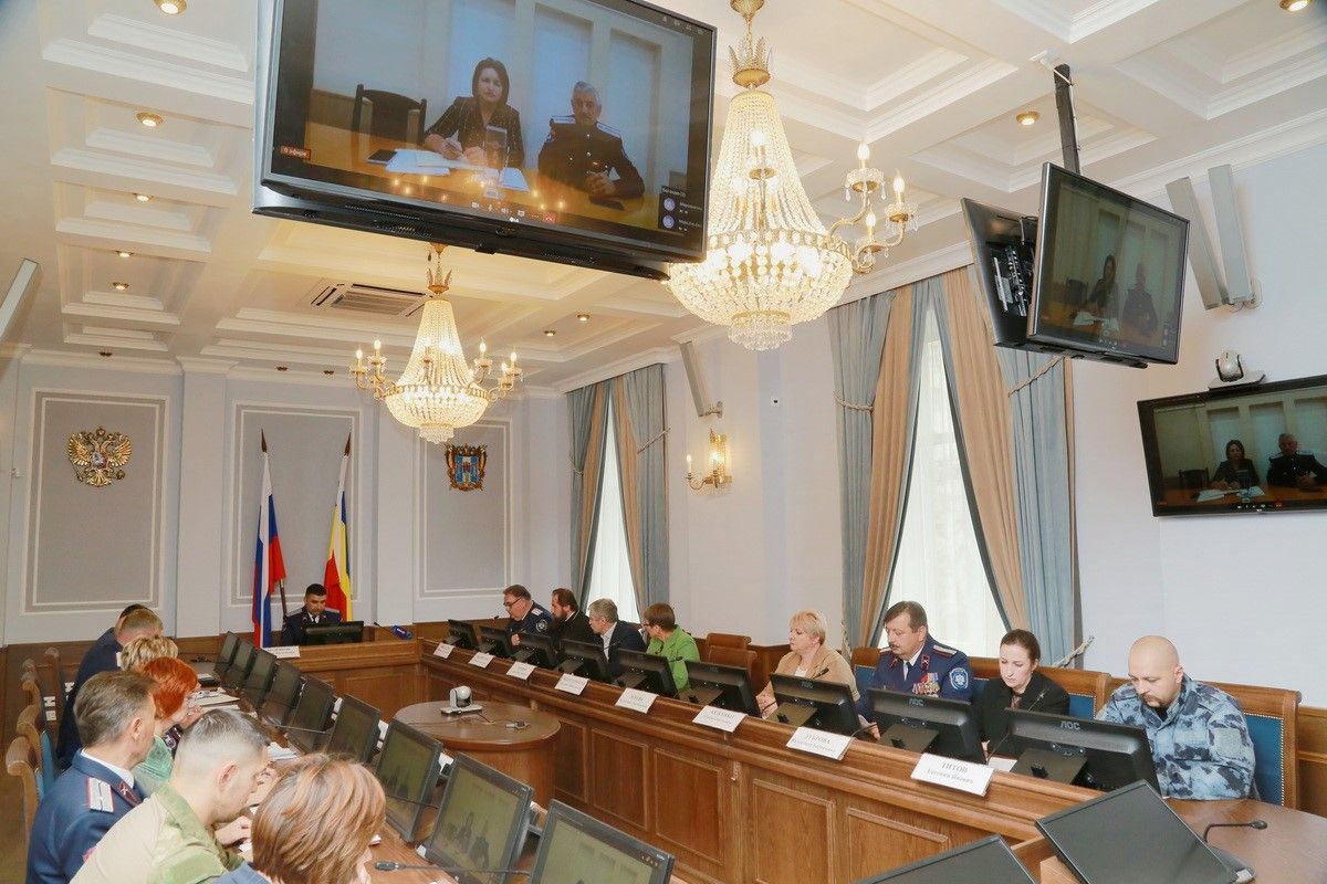 Kruglyy stol po Voprosam nastavnichestva 25 