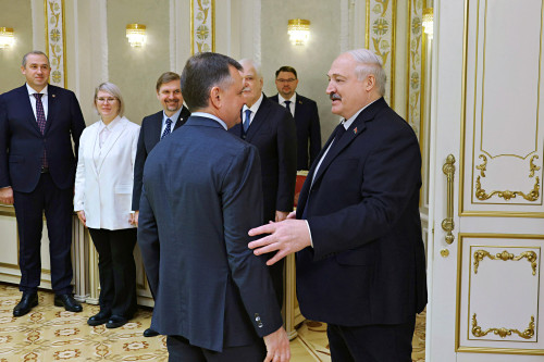 Lukashenko met Slusar