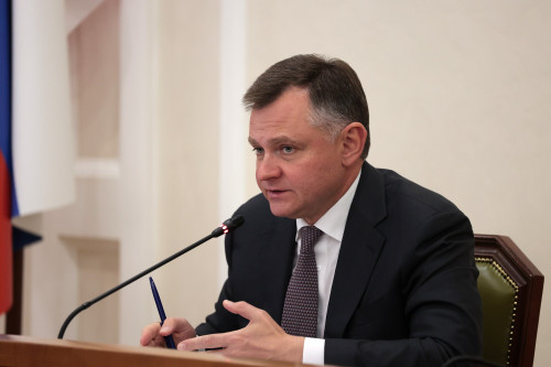 Slusar about rubbish