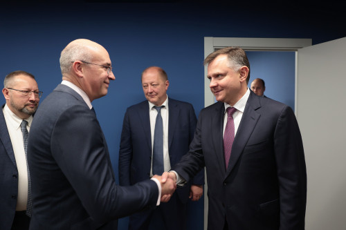 Slusar met Kondrashev