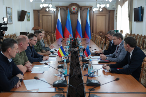 Slusar met Pasechnik