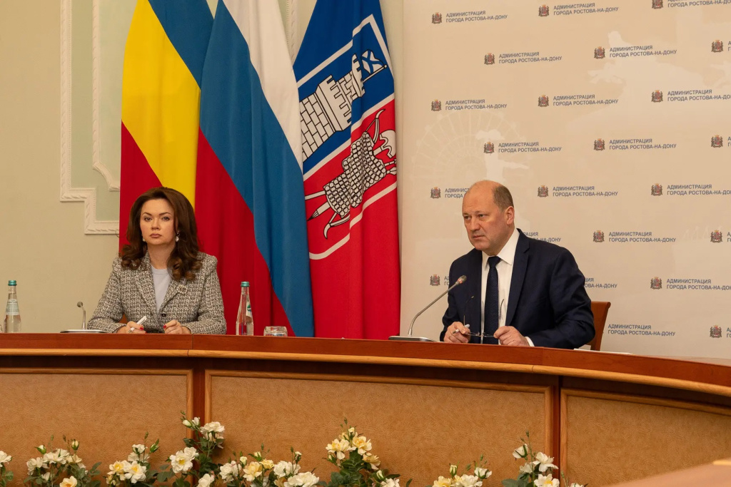 Snowcleaning in city