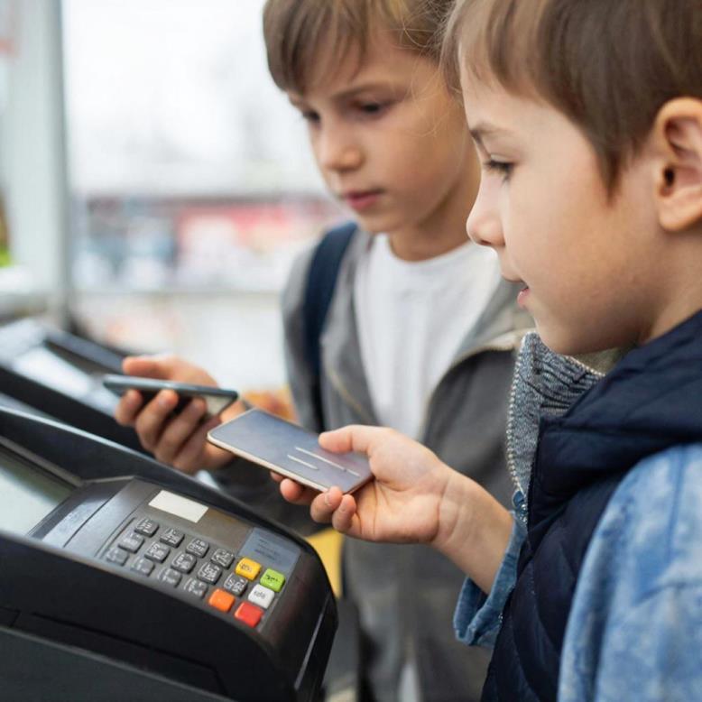 Дети Фото сгенерировано нейросетью GigaChat от Сбера